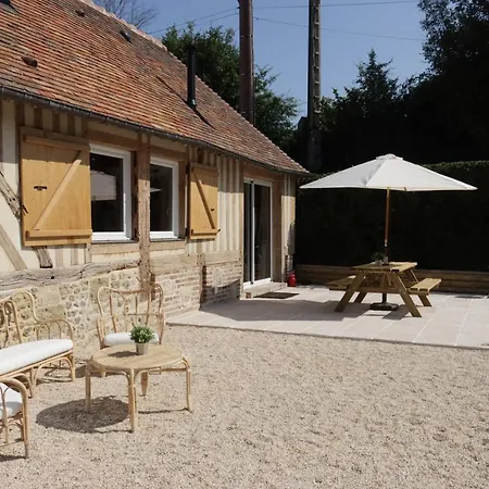 Les maisons de Charlotte Glanville Extérieur photo