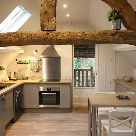 Les maisons de Charlotte Glanville Extérieur photo